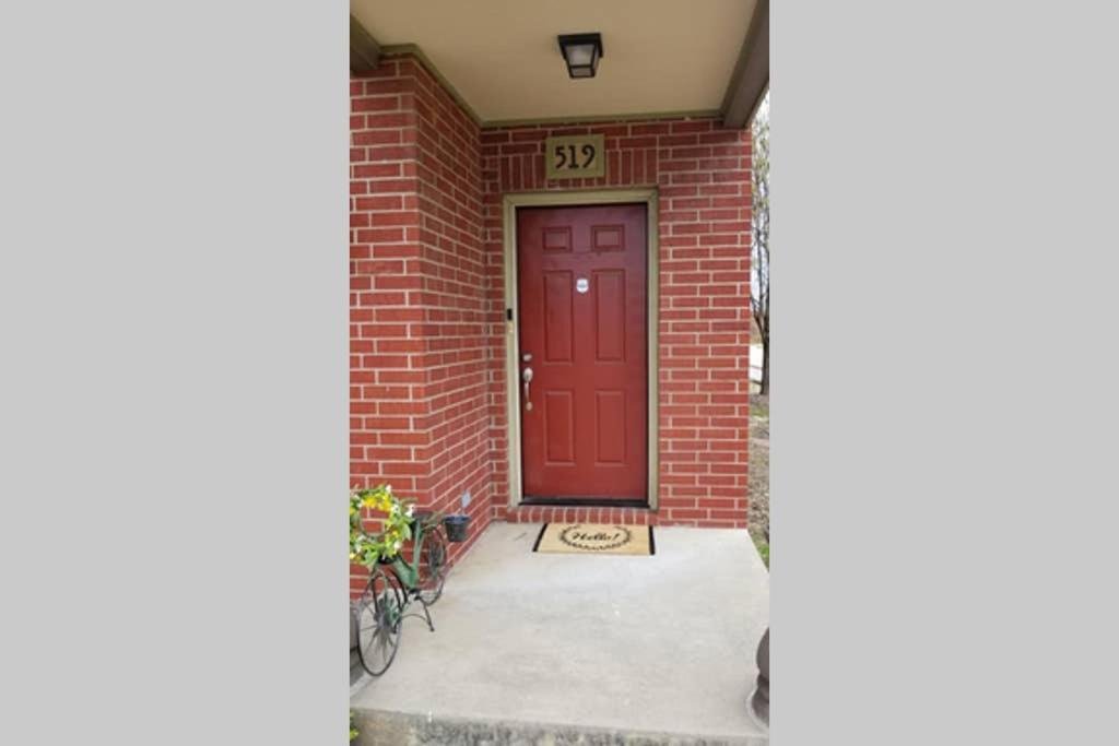 Old Fort Loft King & Queen Suites Nearest Accomodation To Marshals Museum Power Your Ev For Free! Fort Smith Eksteriør bilde
