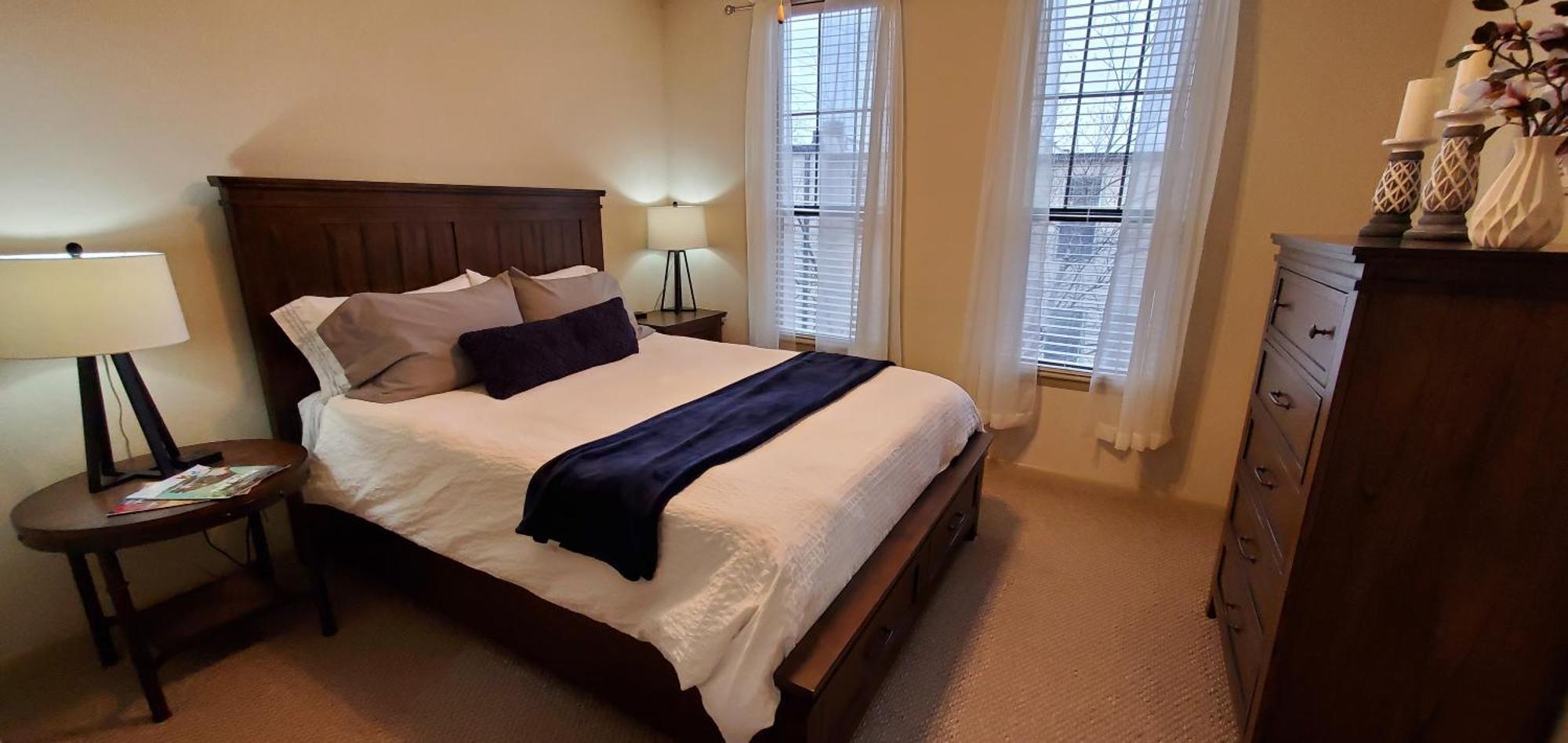 Old Fort Loft King & Queen Suites Nearest Accomodation To Marshals Museum Power Your Ev For Free! Fort Smith Eksteriør bilde
